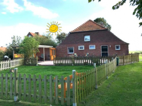 Ferienwohnung in Deich- Und Sielrott mit großem Garten